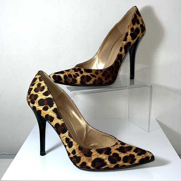 Stuart Weizmann Heels - Picture 1 of 4